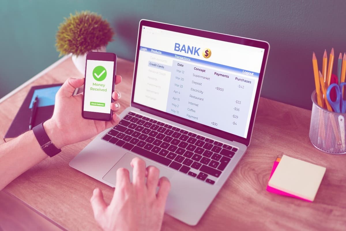البنوك الرقمية: المستقبل المالي بين يديك